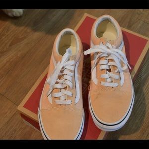 Used Women Vans size 6